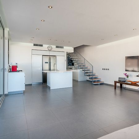 Appartamento Abarbanel St Incredible Penthouse Tel Aviv Esterno foto