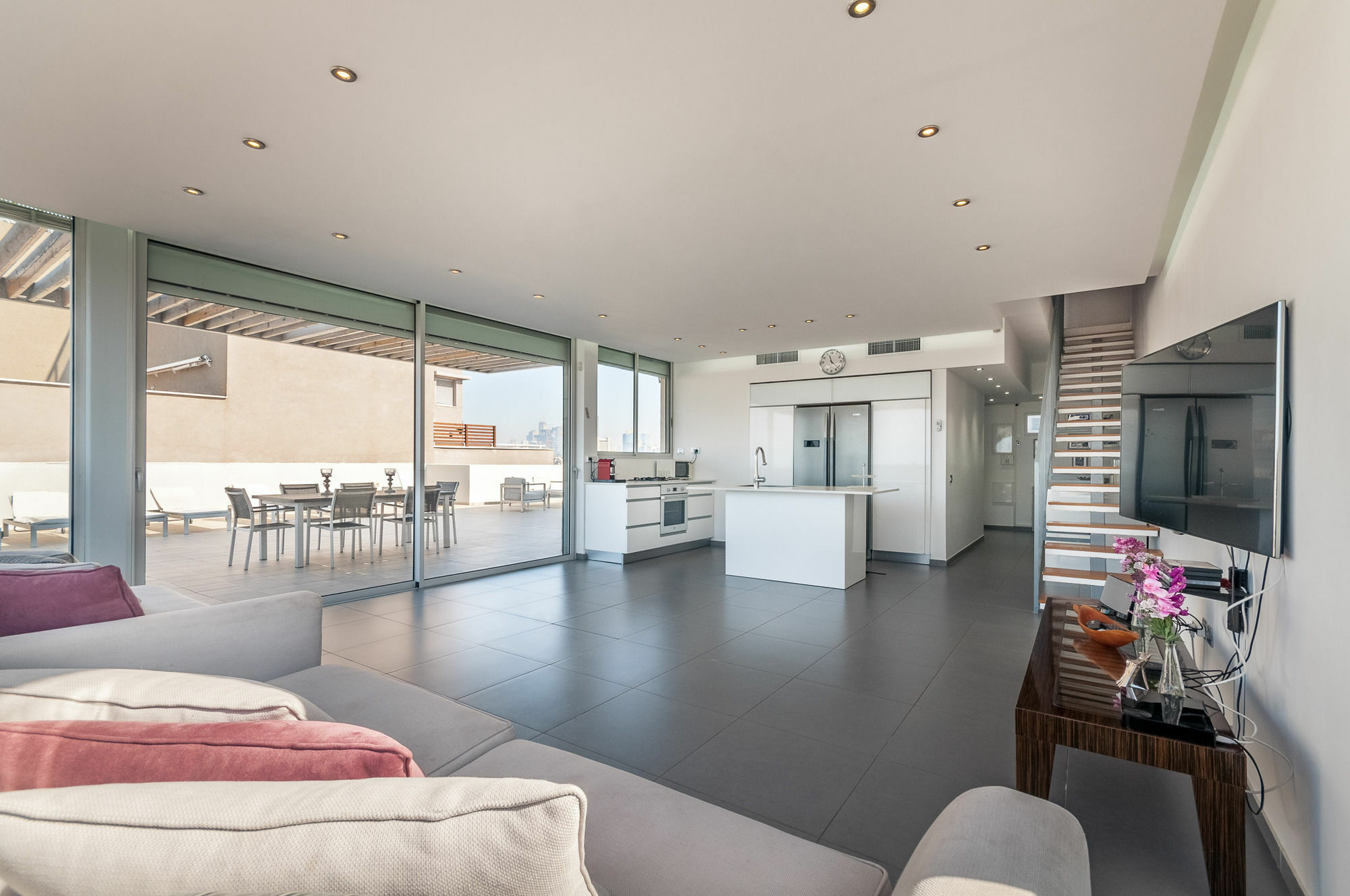 Appartamento Abarbanel St Incredible Penthouse Tel Aviv Esterno foto